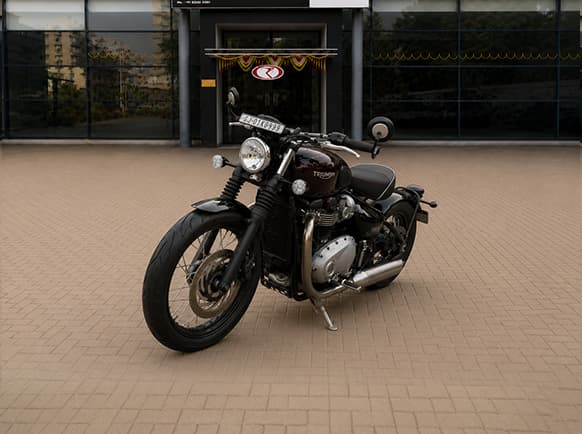 TRIUMPH BOBBER 1200